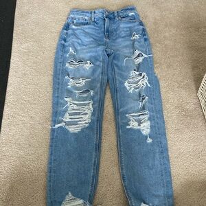 American Eagle Mom Jean
